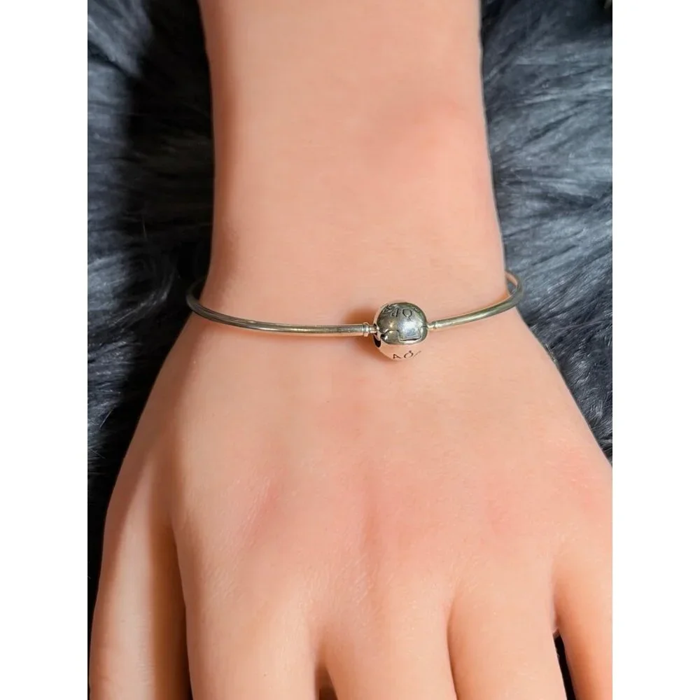 Pandora Essence Bangle‎